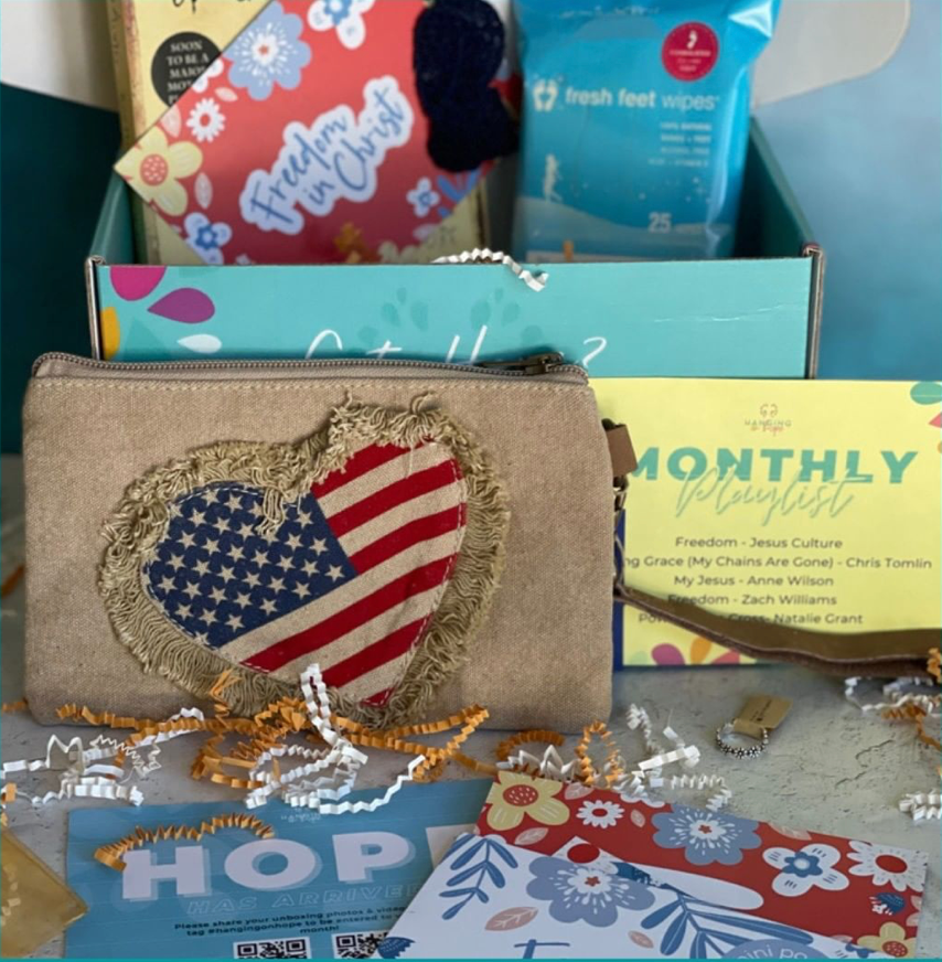The Hanging on Hope Box | Subscription Gift for Cancer Patients